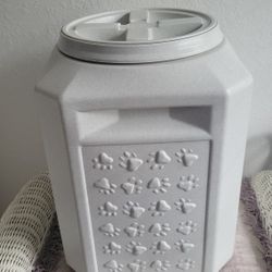 Pet Food Storage Container