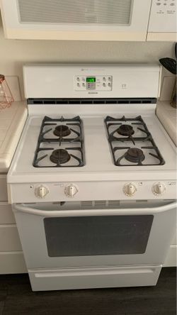Maytag standard size range and microwave