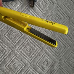 Drybar Mini Hair Straightener 