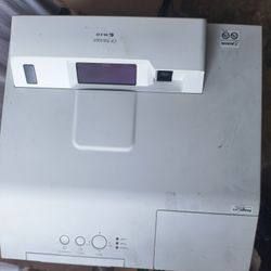 Hitachi  Video Projector  3LCD  #CP-TW3005