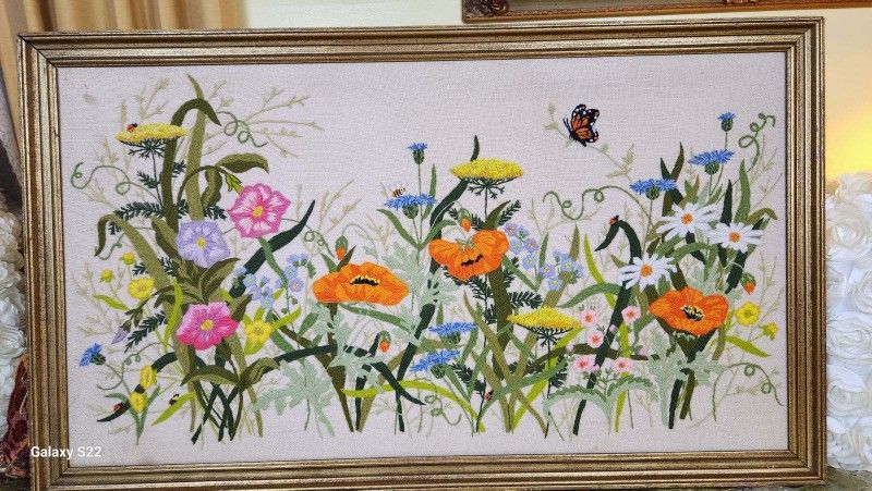Beautiful Vintage Embroidery ,Country Garden Picture.