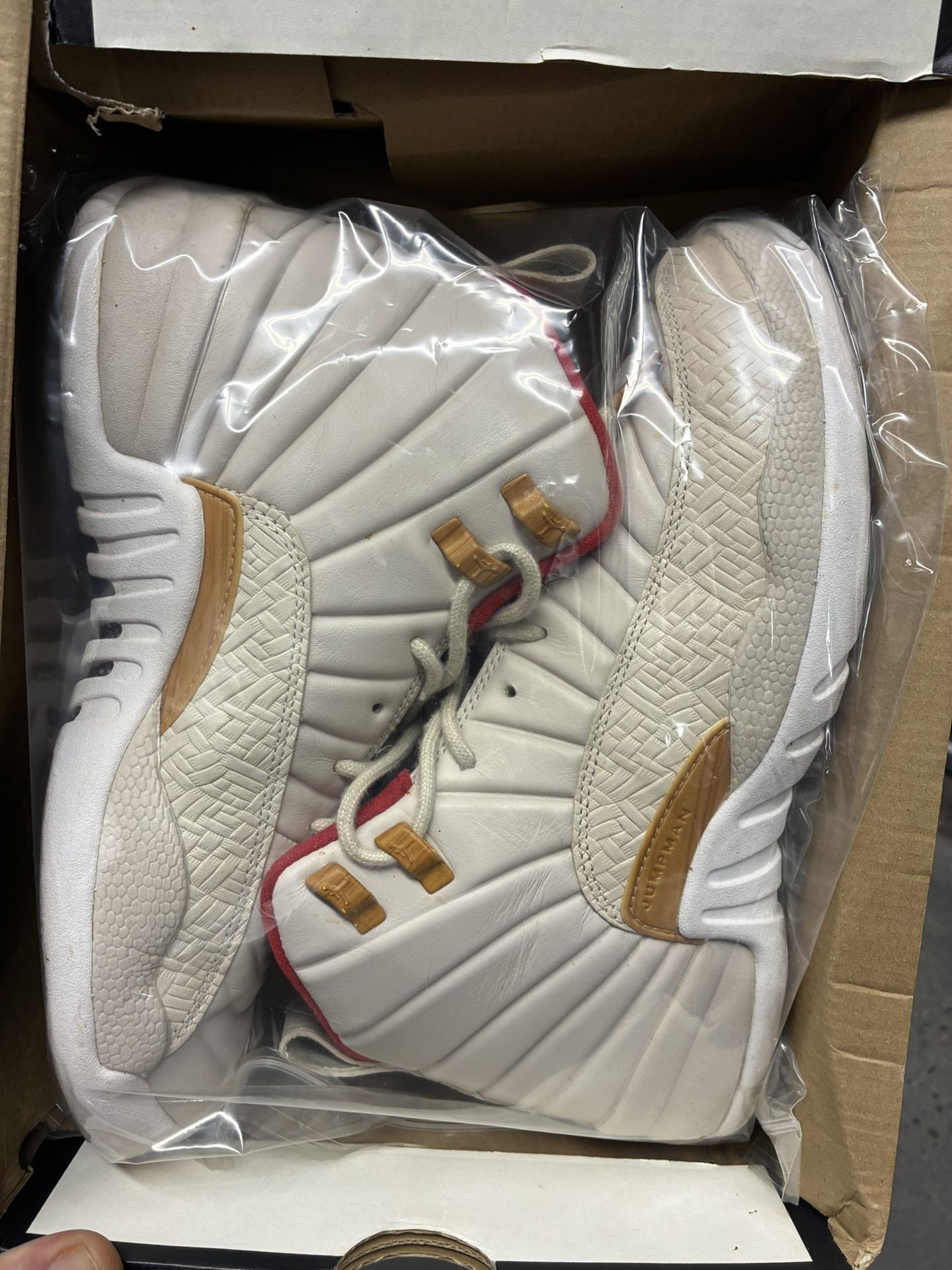 Jordan 12 “Chinese New year” (7Y)