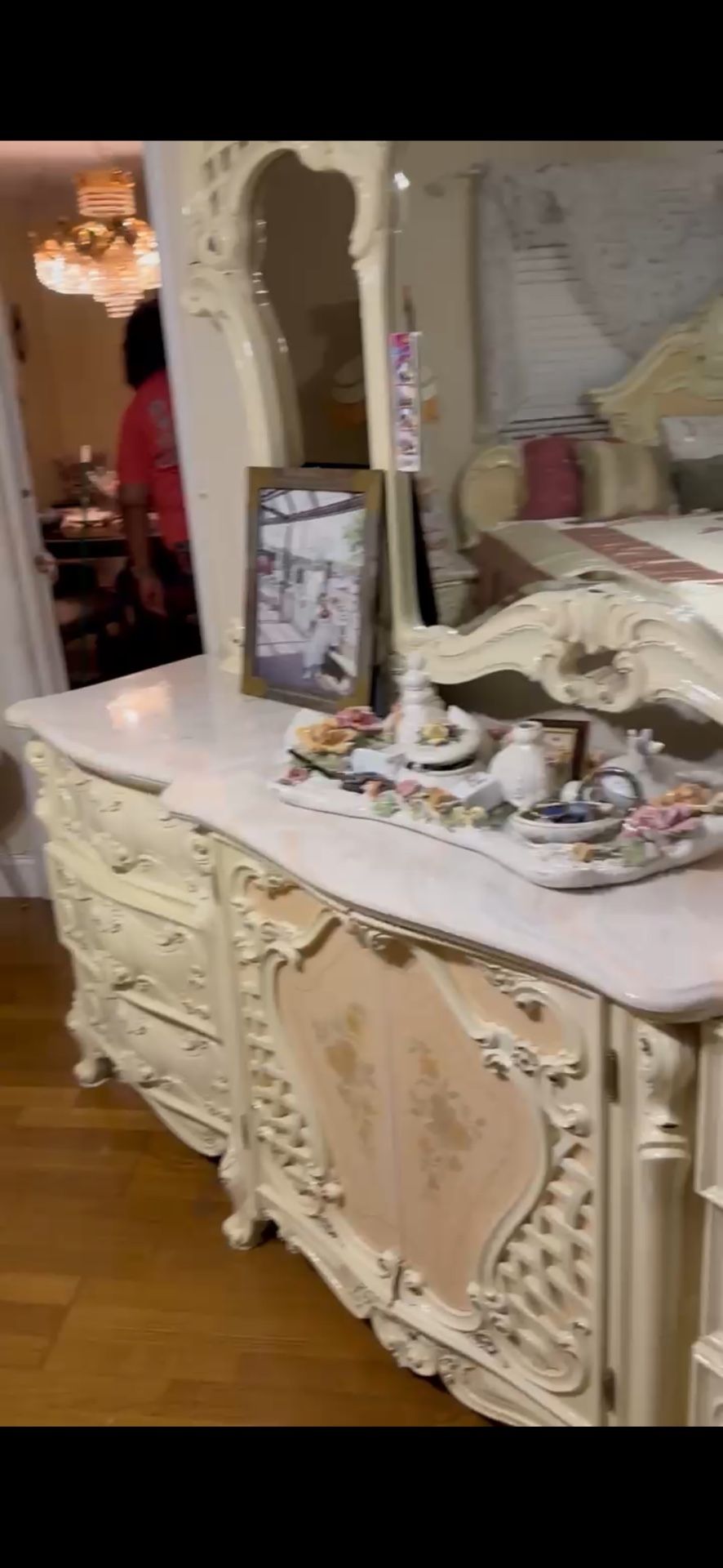Antique Queen Bedroom Set