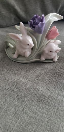 Peek-a-Boo Candle Holders