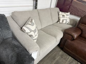 Willarae Sofa By Ashley Furniture