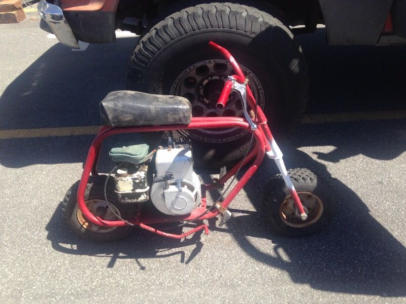 Mini bike briggs & Stratton 3 hp motor