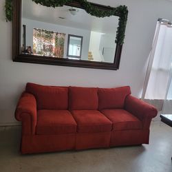 Couch Red