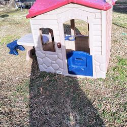 Picnic On The Patio Playhouse 