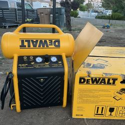 DEWALT 4.5 Gal. Portable Electric Air Compressor