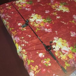 Abu Garcia Black Max Baitcaster Combo, 1 Pc 7ft Rod  And Right Handed Reel(Urgent SALE Trying To Get Rid Of Immediately)