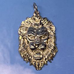 14k Lion Pendant 