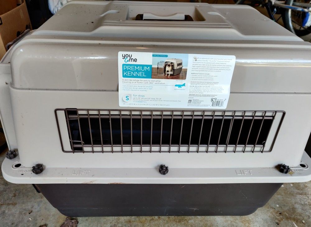 You & Me Premium Kennel