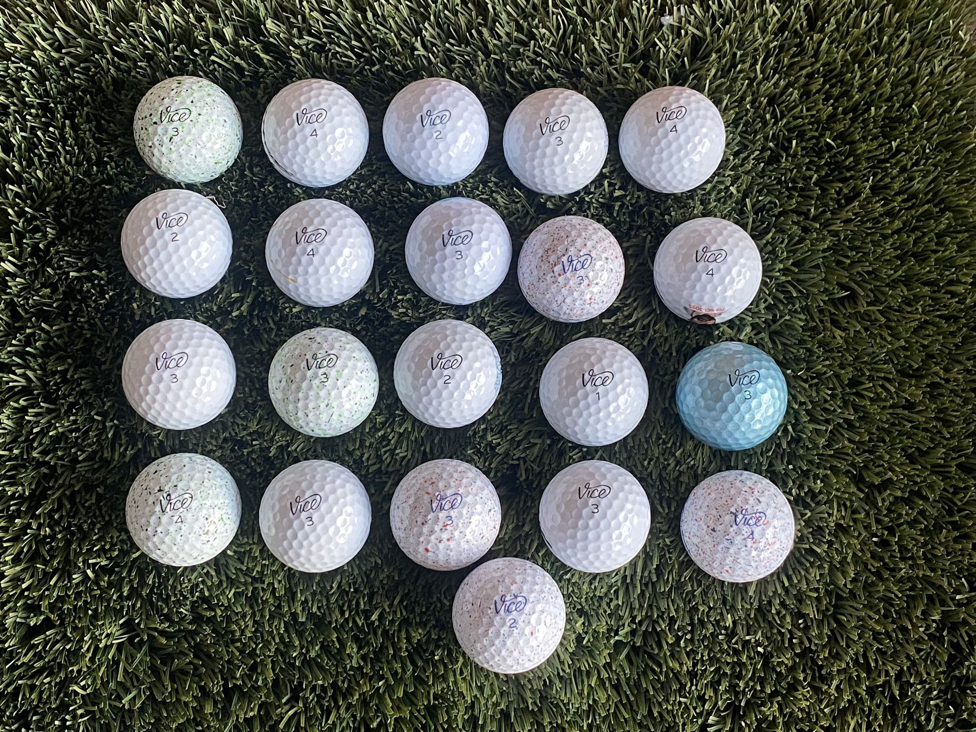 21 Vice Golf Balls 