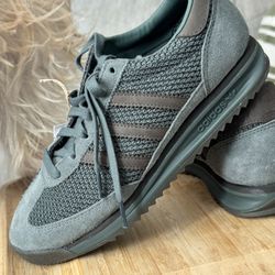 adidas •••> green