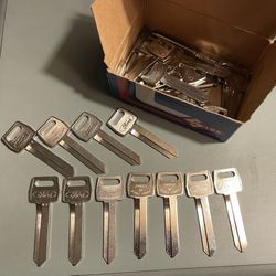 30 Ford Logo OEM Ignition Key Blanks Square Head Uncut