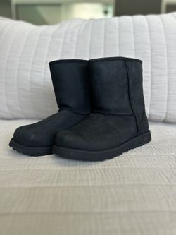 Black Ugg Kids Waterproof Size 4