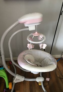 Baby swing. Takes batteries or plugs in. Works perfectly.