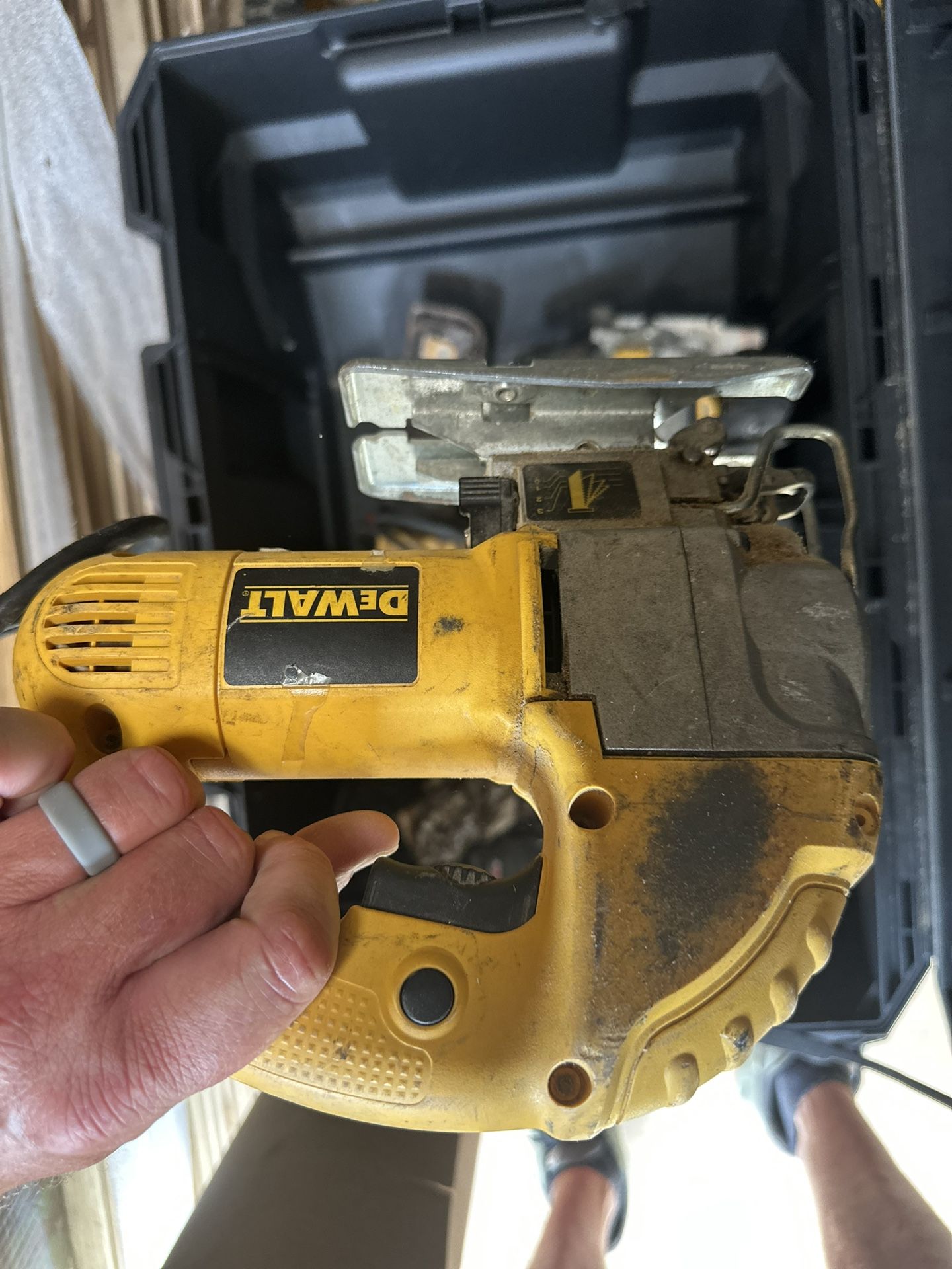 Dealt Jig Saw ( Corded )