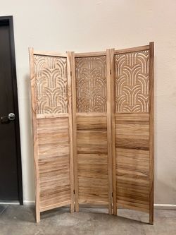 3-Panel Wood Room Divider Screen Cutout & Shutter