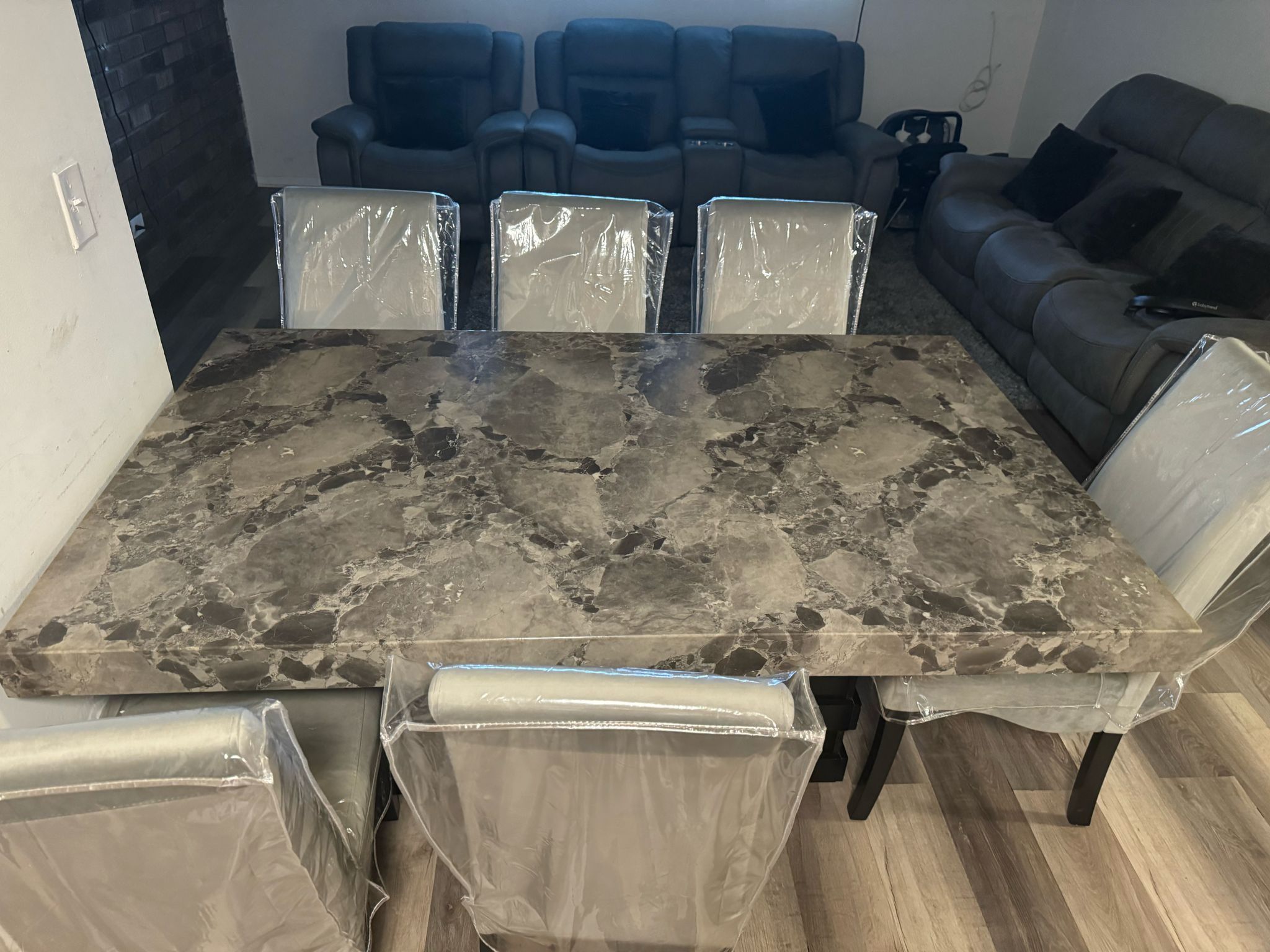 Todos Los Muebles Por 2,500