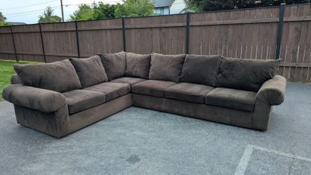 Sectional couch