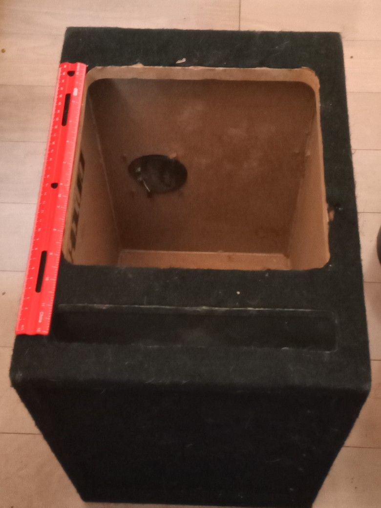 10 Inch Ported Square Subwoofer box $25!!