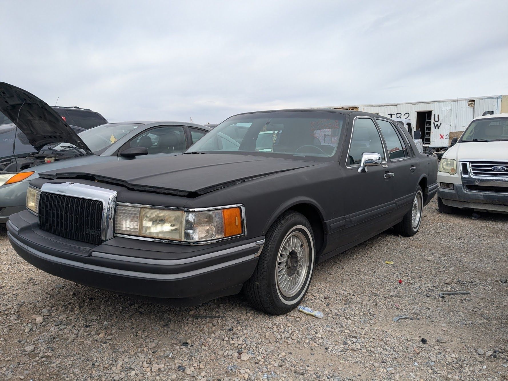 1994 Lincoln Town Car PARTS @ U-Pull Auto Parts DD3974