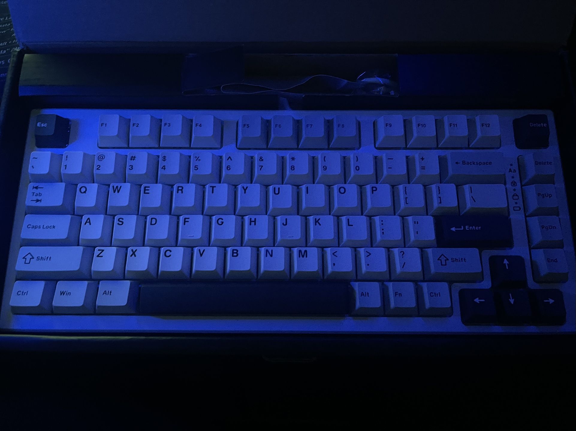 YUNZII YZ75 WHITE 75% Hot Swappable Wireless Gaming Mechanical Keyboard