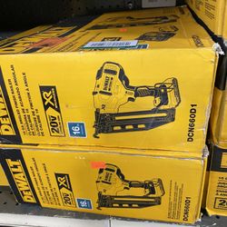 Dewalt 16 Gauge Kit Woth Battery And Charger $269