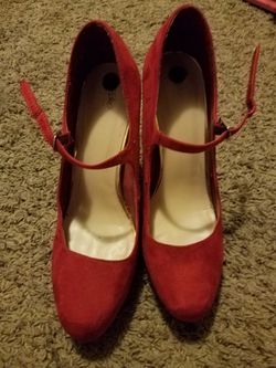 Red heels size 9 and a half