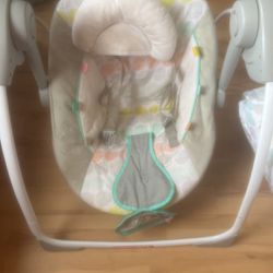 Baby Swing with Music and Speeds 