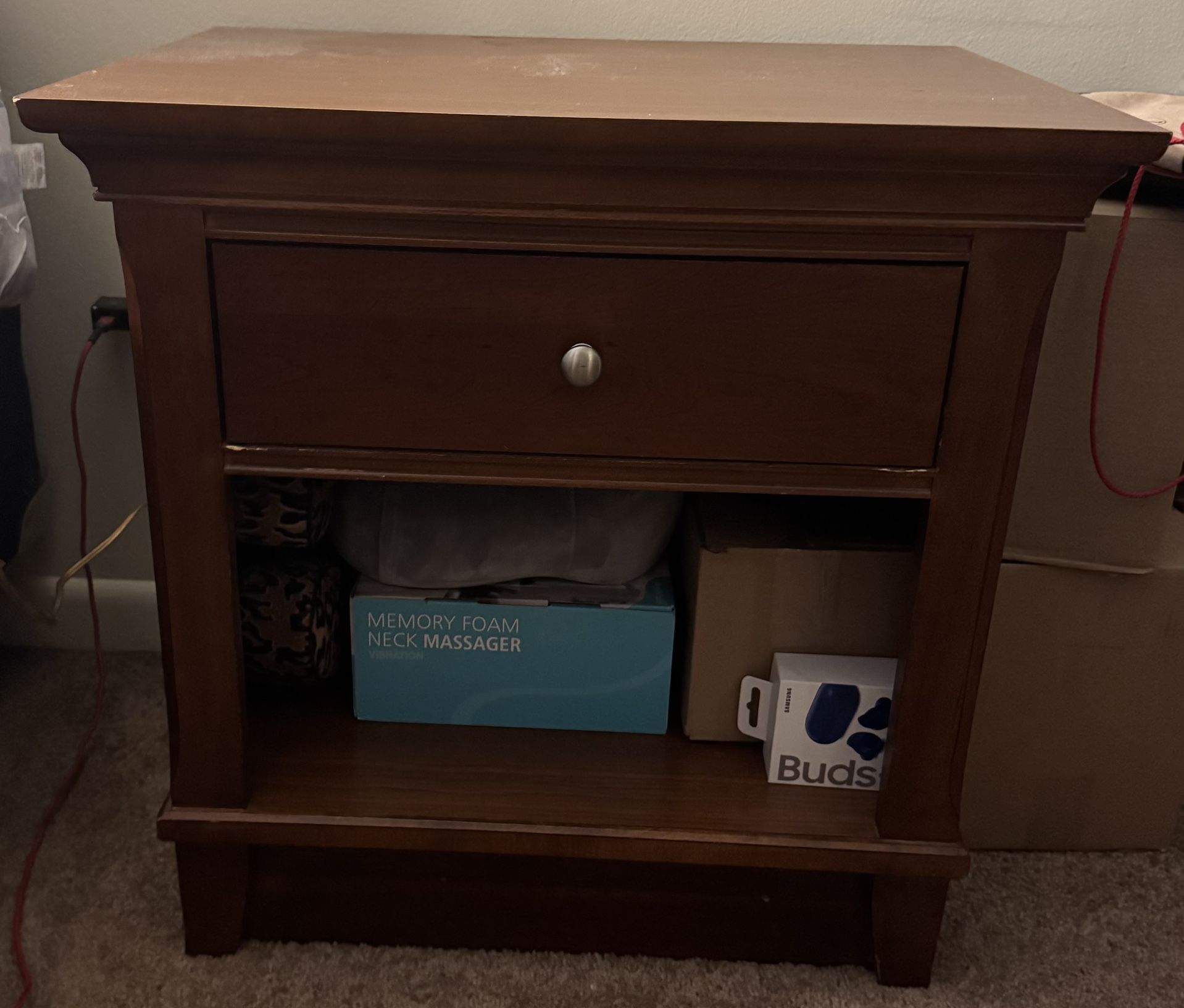 2 Nightstands Tables