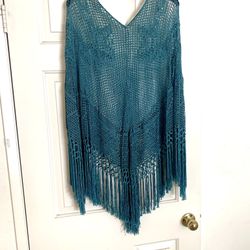Teal Top Size Medium 