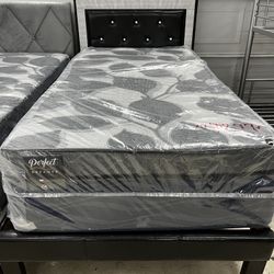New Twin Mattress 