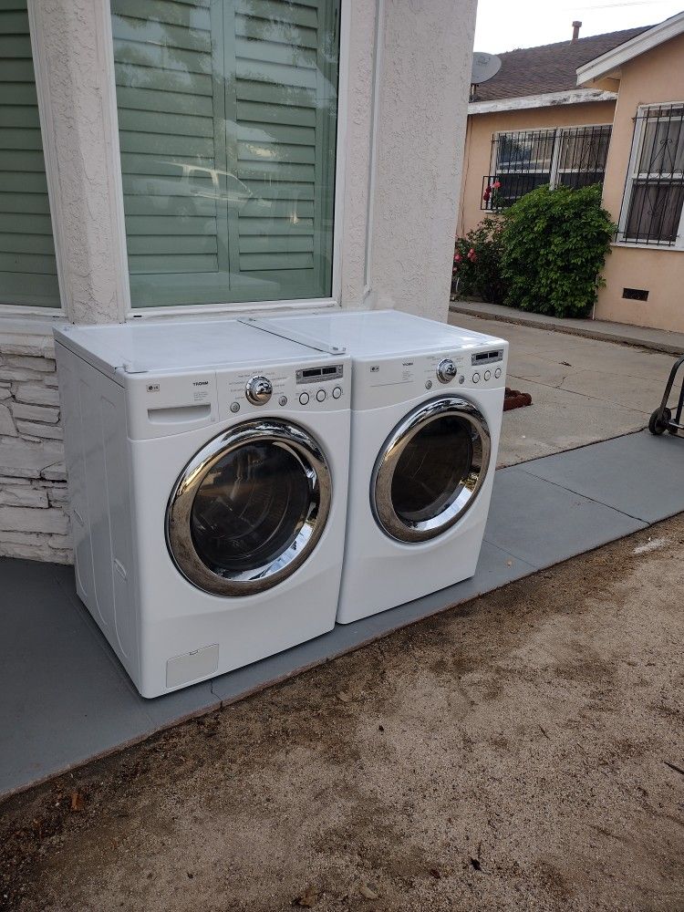Washer And Gas Dryer 