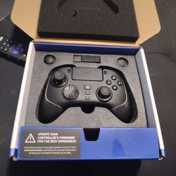 Razer Wolverine V2 Pro Controller For PlayStation 5 And PC
