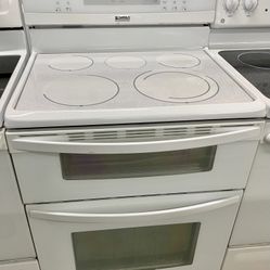 Kenmore Elite White Stove W/ 2 Ovens