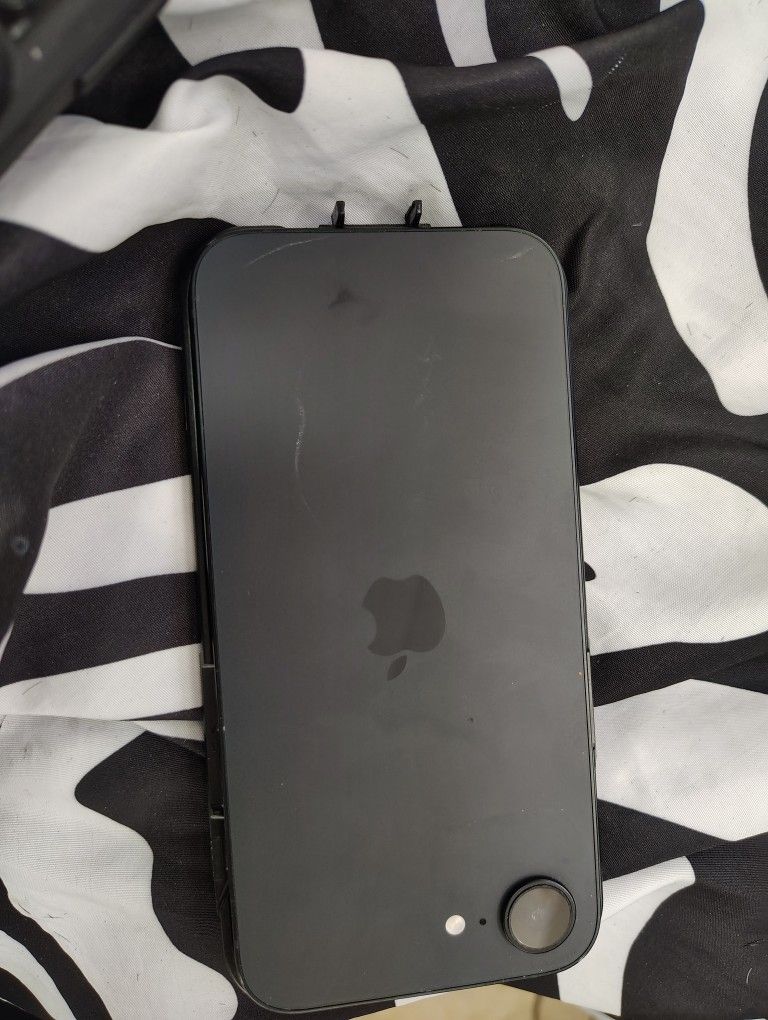 iPhone 16 E T-Mobile