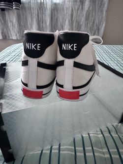 WOMEN'S NIKE COURT LEGACY MID CANVAS SNEAKERS