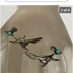 Vtg.sterling Silver Turquoise Eye-Dersert  ROADRUNNER " Earrings