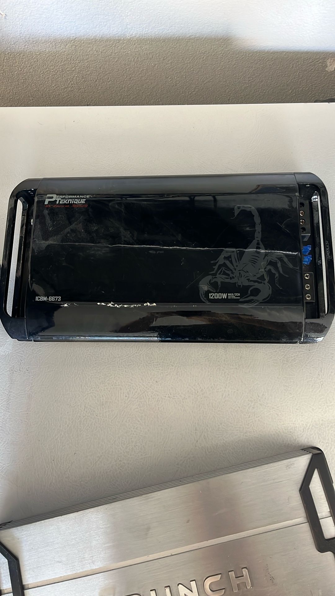 Performance Teknique 1600W 2 Channel Amplifier