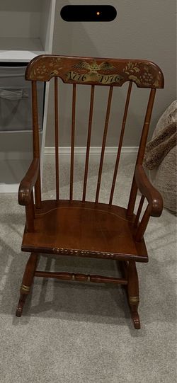 Kids rocking chair millennium