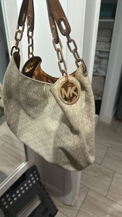 Macys limited  edition Michael Kors (READ BELOW)