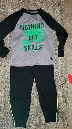 Boys Place sports size small 5/6