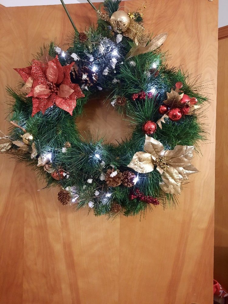 Artificial Christmas Wreath With White Flashing Lights