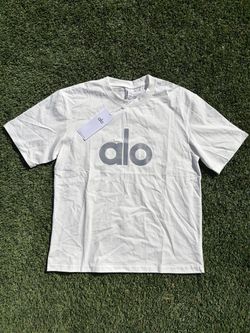 Alo shirt sizes: S,M brand new‼️