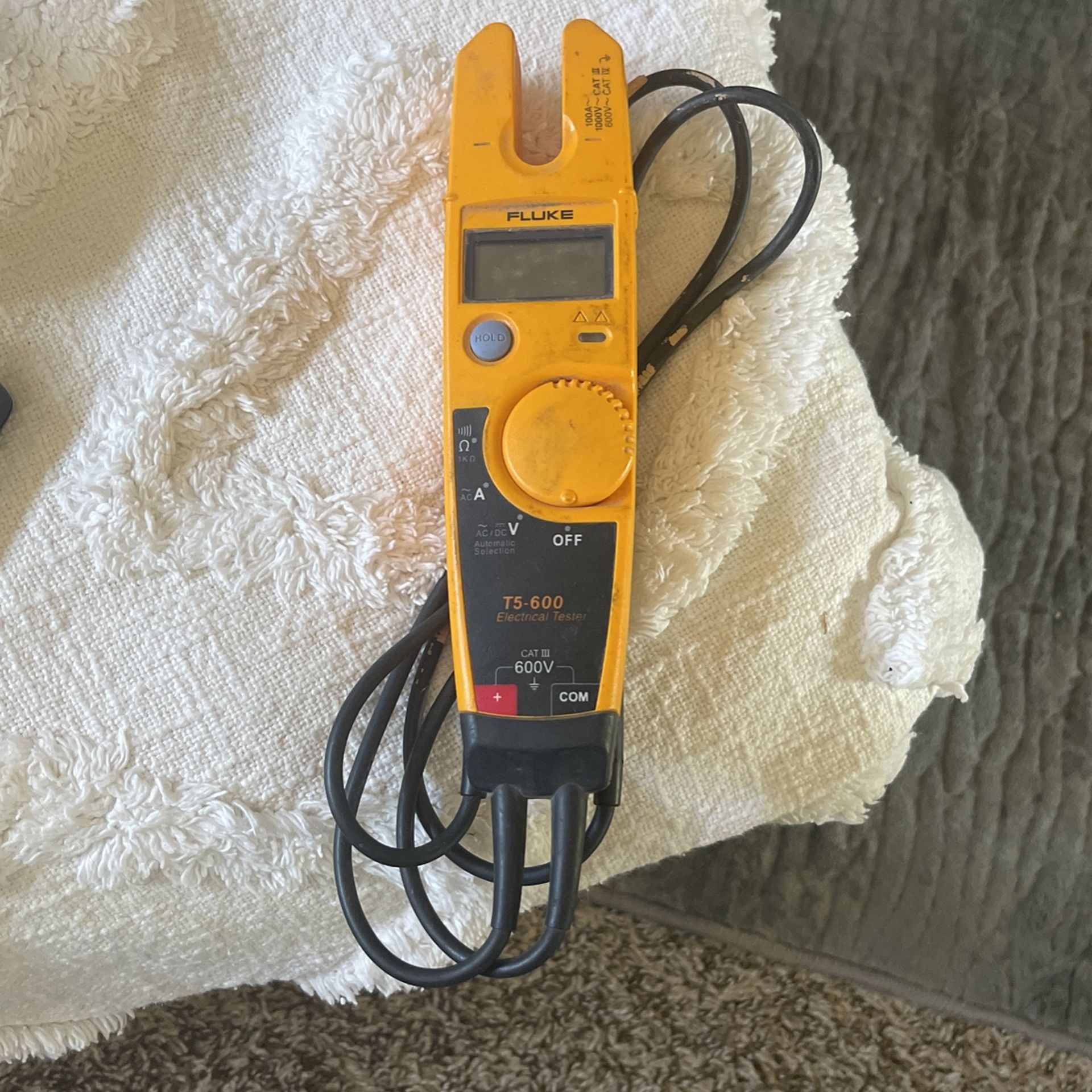 Fluke T5-600 Electrical Tester