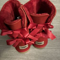 Uggs (Color Red)