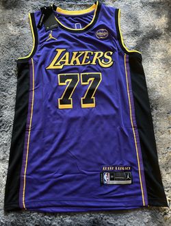 Los Angeles Lakers Luka Doncic Purple Jersey Size Large 