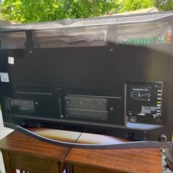 SAMSUNG PLASMA PN64F8500 SMART TV.